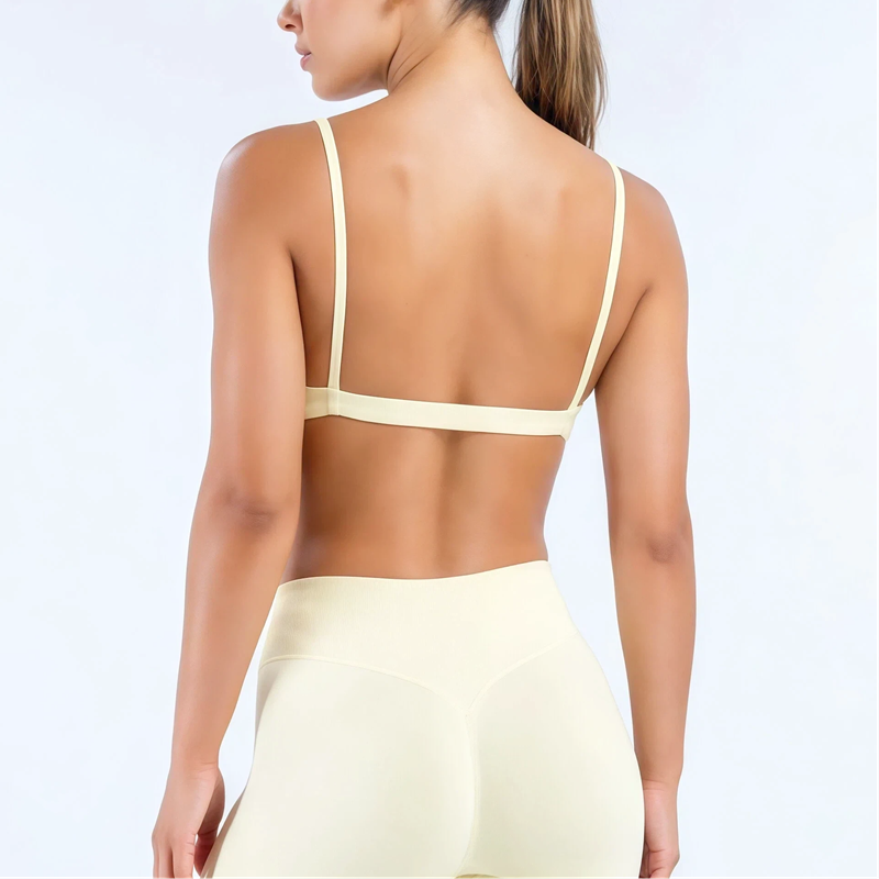 HISTELLO Impact Scoop Neck Bra - Yoga Mat review and price